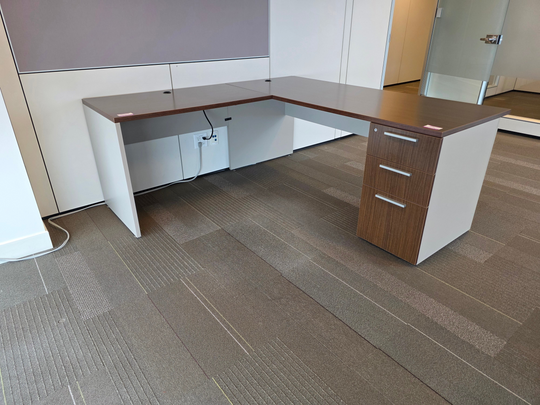Teknion L-Shape Desk w/BBF Ped