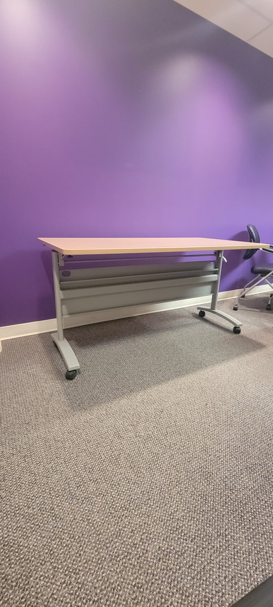 5' Mobile Flip Top Training Table w/Modesty