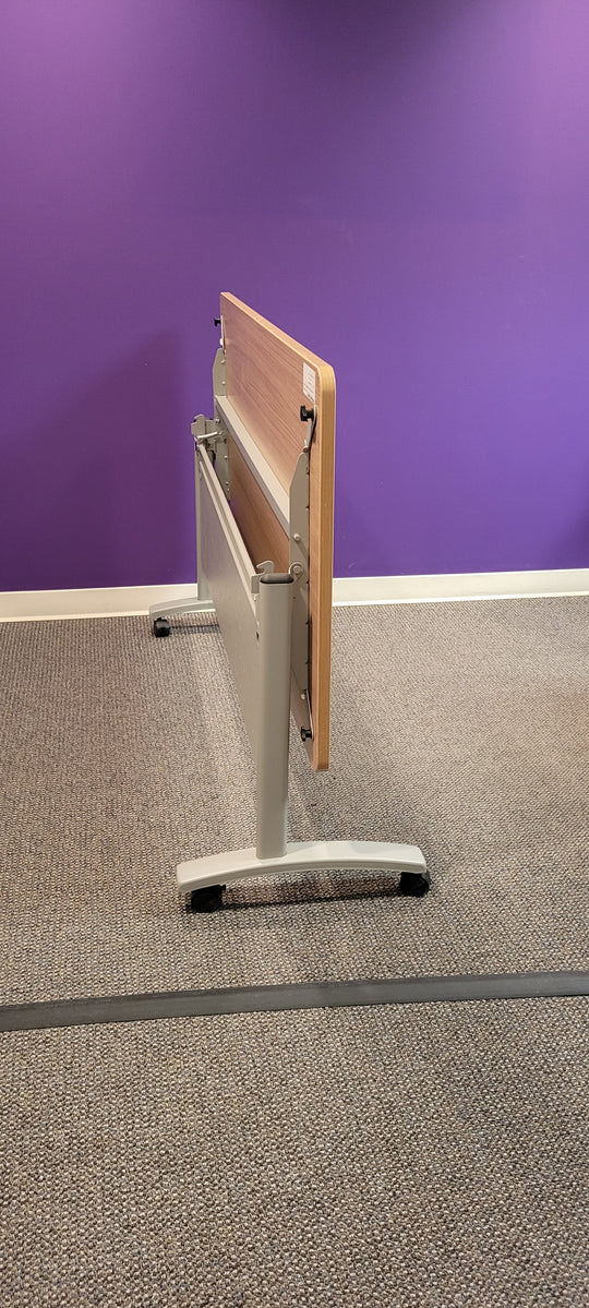5' Mobile Flip Top Training Table w/Modesty