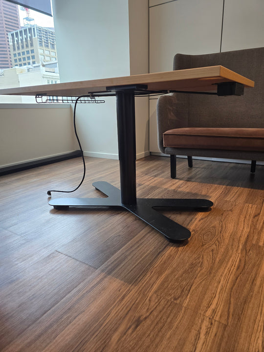 4' Height Adjustable Coffee Table w/Power Outlet