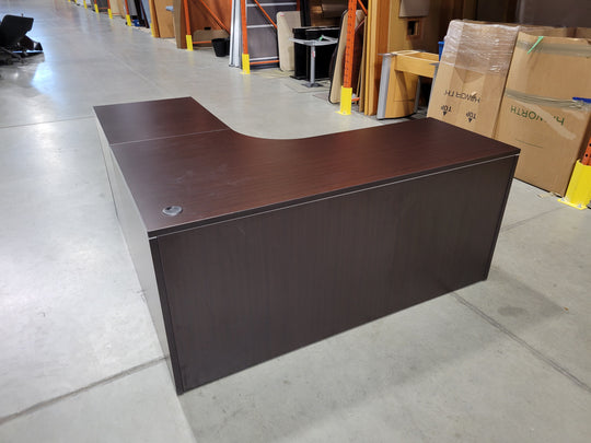 L-Shape Desk w/BBF Ped