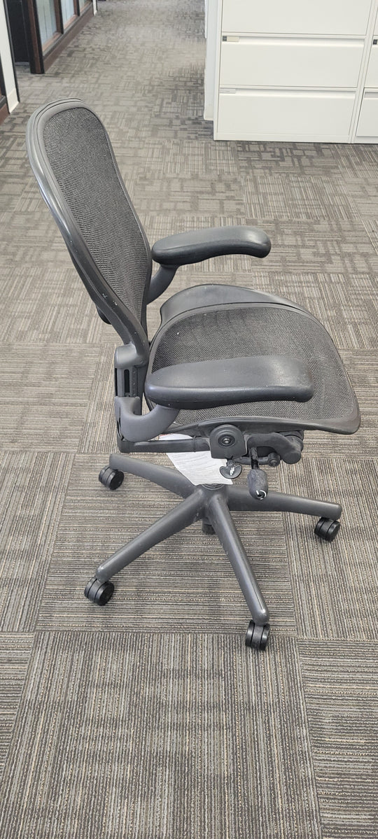 Herman Miller Aeron Size B Task Chair (No Front Tilt)
