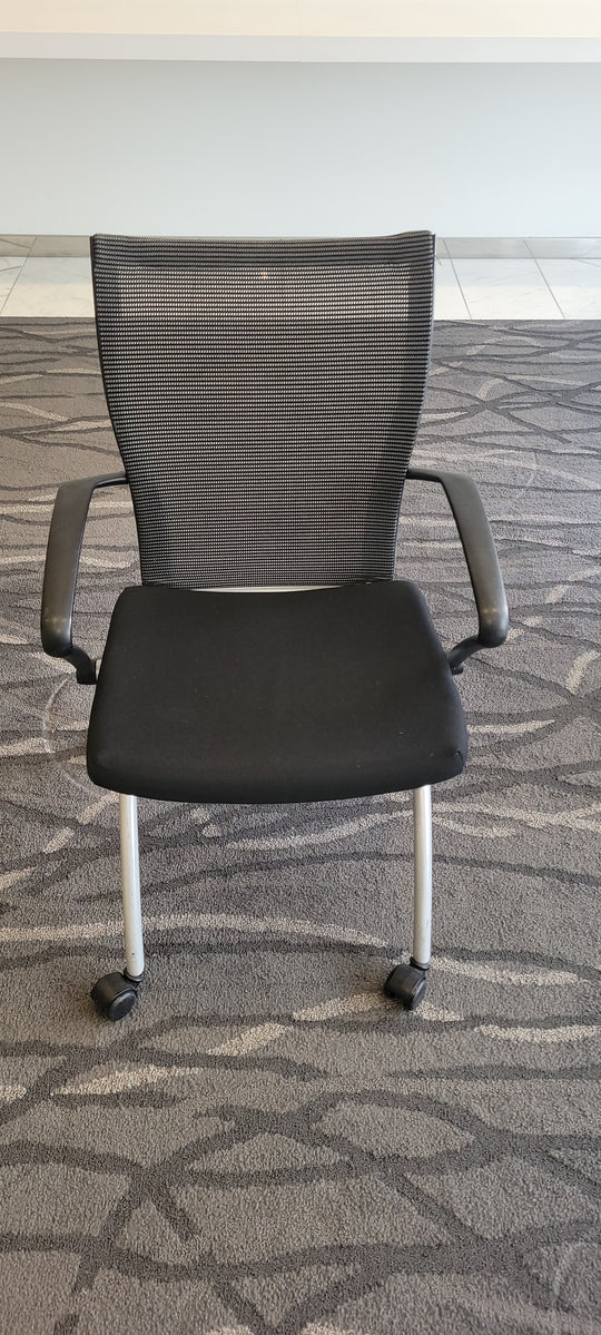 Haworth Mobile Nesting Guest Chair