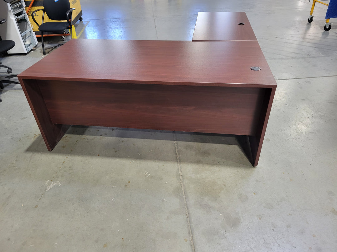 L-Shape Desk w/2 BF Peds
