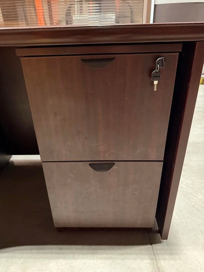 L-Shape Reception Desk w/BF Ped