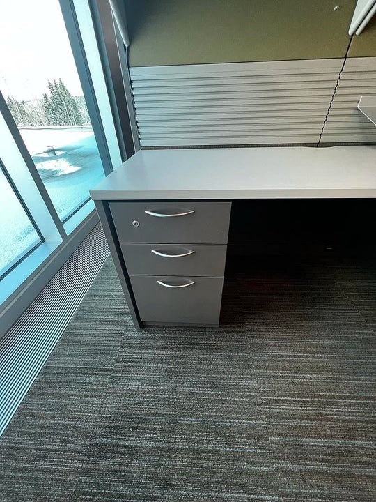 6' x 5.5' Steelcase Answer L-Shape Workstation w/Overhead, Shelf, BBF Ped