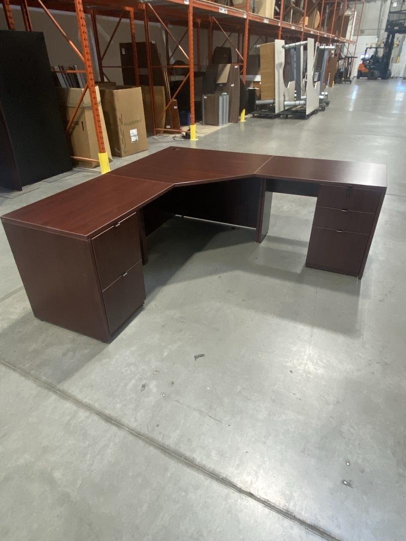 3 Piece L-Shape Desk w/BBF and FF Peds
