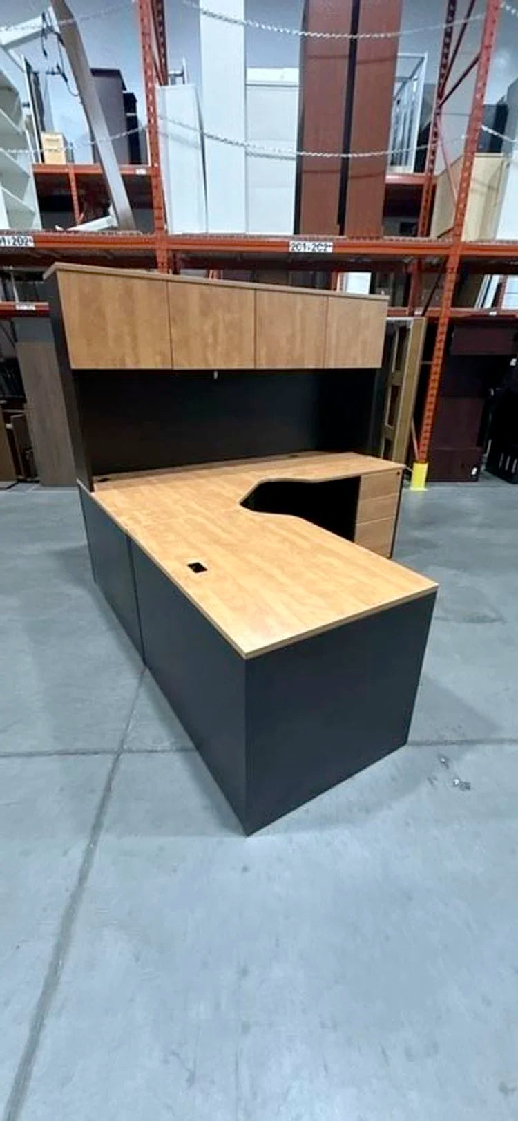 L-Shape Desk w/Hutch, BBF, FF Ped (Reversible)