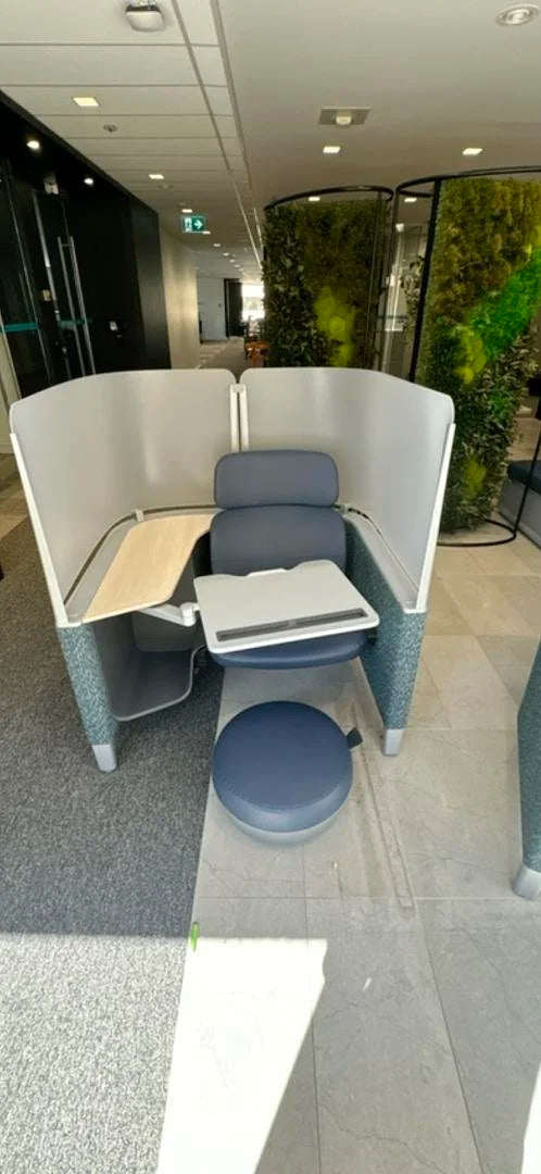 Tablet Chair Booth w/Foot Stool
