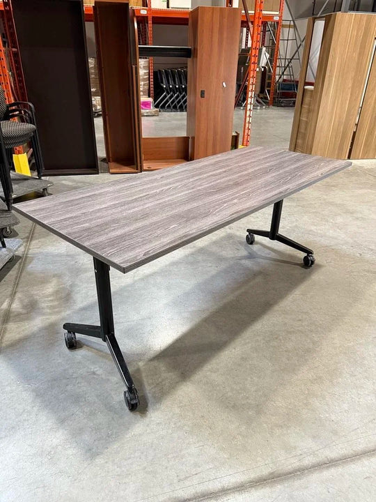 6' Mobile Flip Top Table