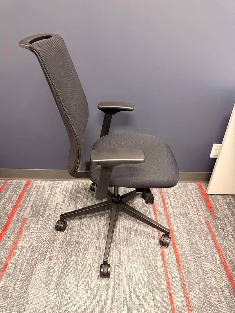 Steelcase Reply Mesh Back Task Chair