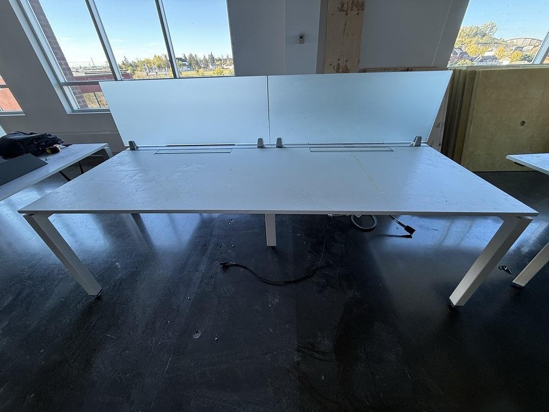 Steelcase 4-Pod Workstation