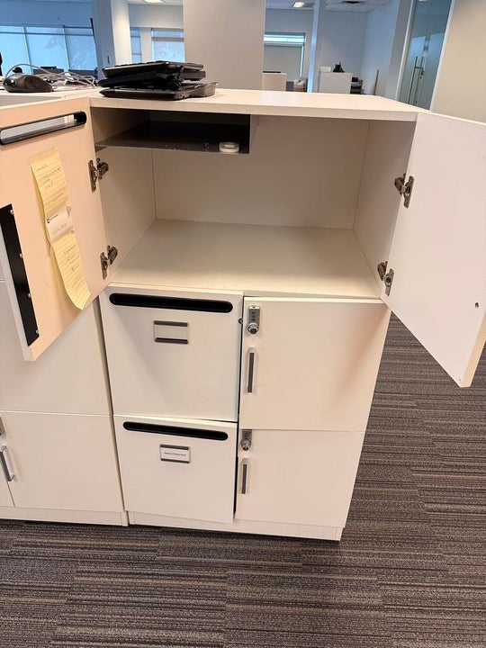 Locker w/Mail Slot (Bank of 3)