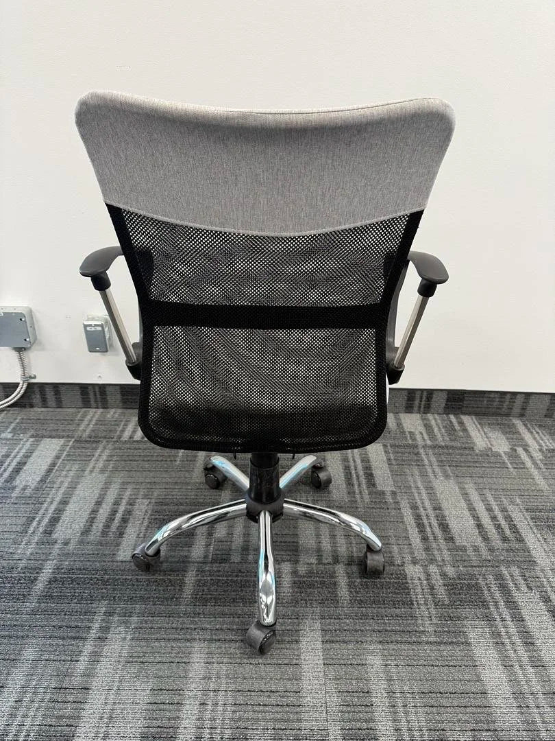 Fabric/Mesh Meeting Chair