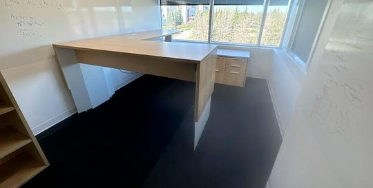 Teknion RH U-Shape Electronic Sit Stand Desk w/Shelf, FF, BBF Ped