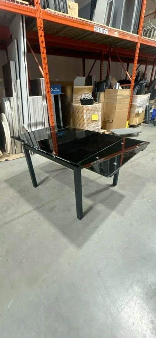 Rectangular Glass Table w/Rectractable Leaves