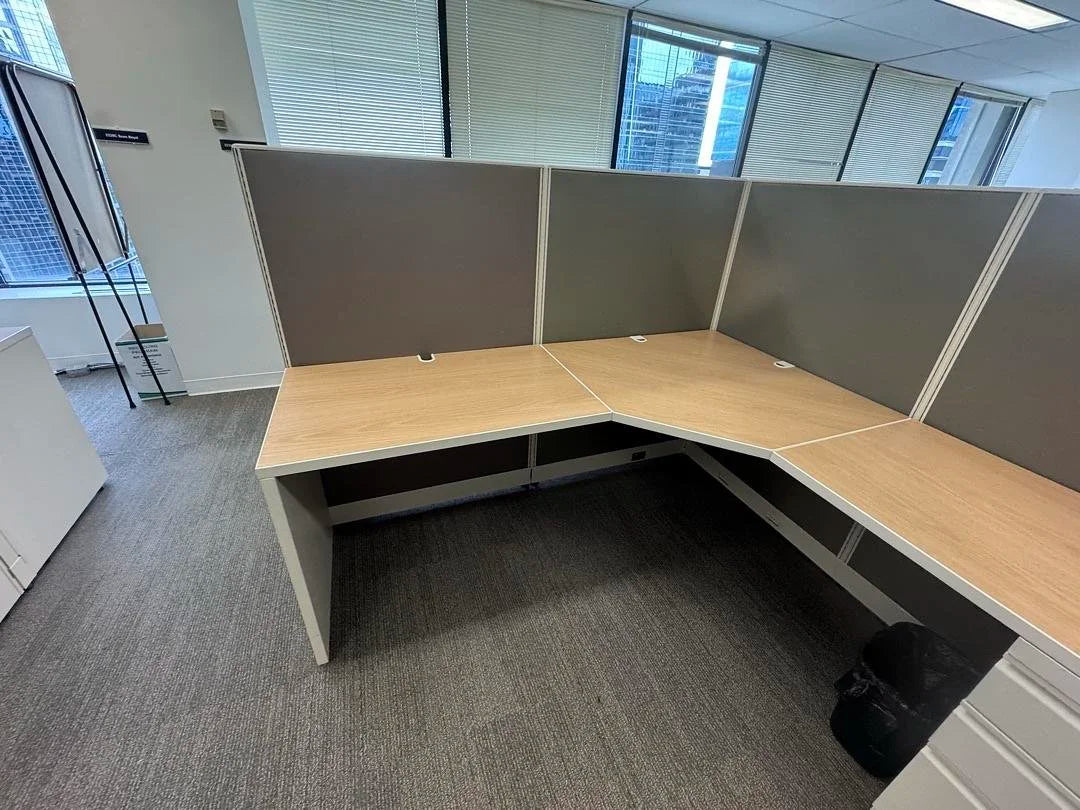 6' x 6' Trendway L-Shape Workstation w/BBF Ped