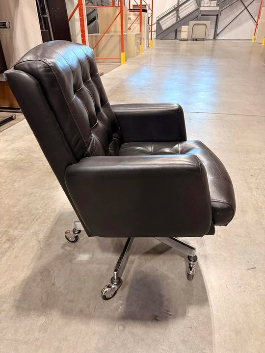 Mobile Leather Meeting Chairs (Leather Cracking on Arms)