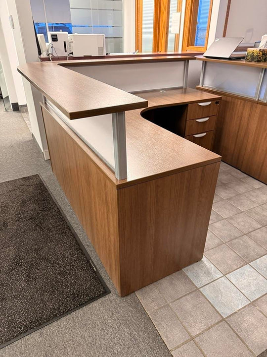 RH L-Shape Reception Desk w/BBF Ped