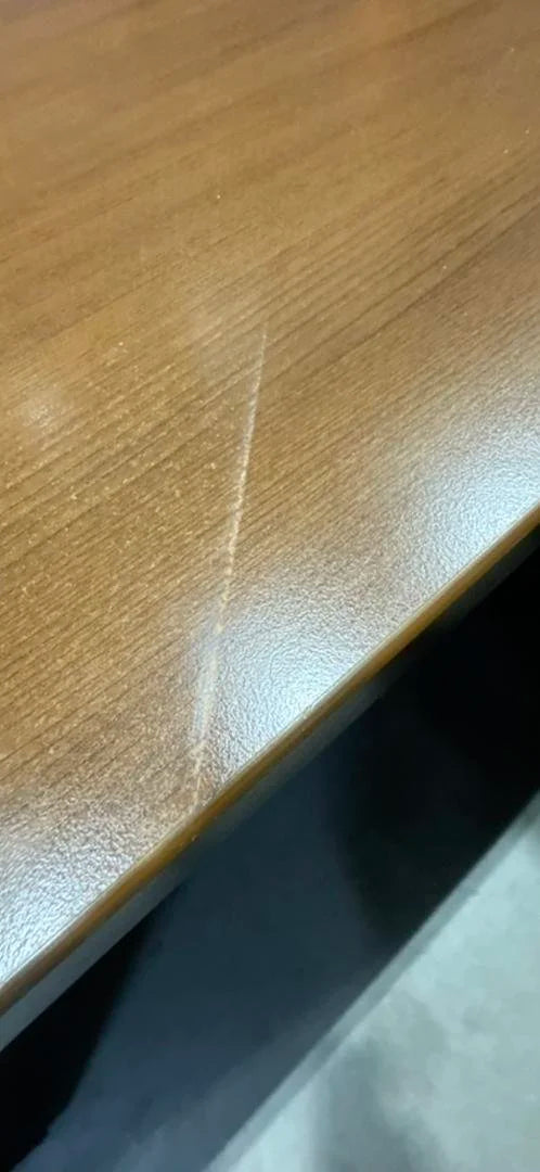 RH Bow Front U-Shape Desk w/BBF Ped (Surface Scratch)