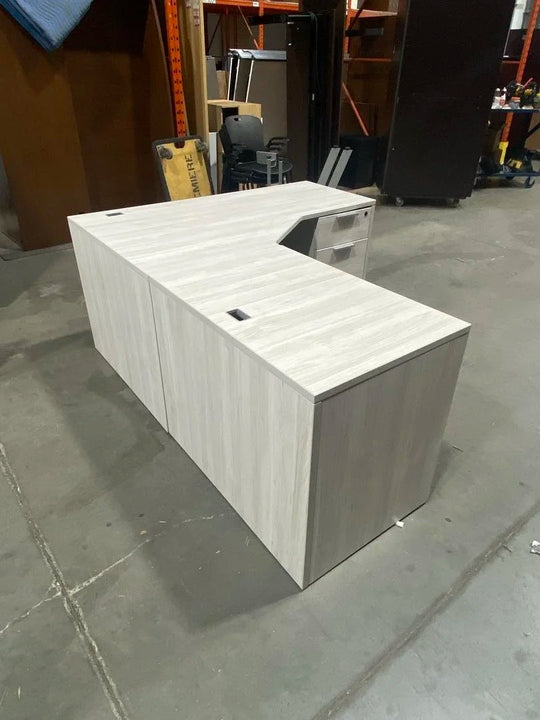 LH L-Shape Desk w/BF Ped
