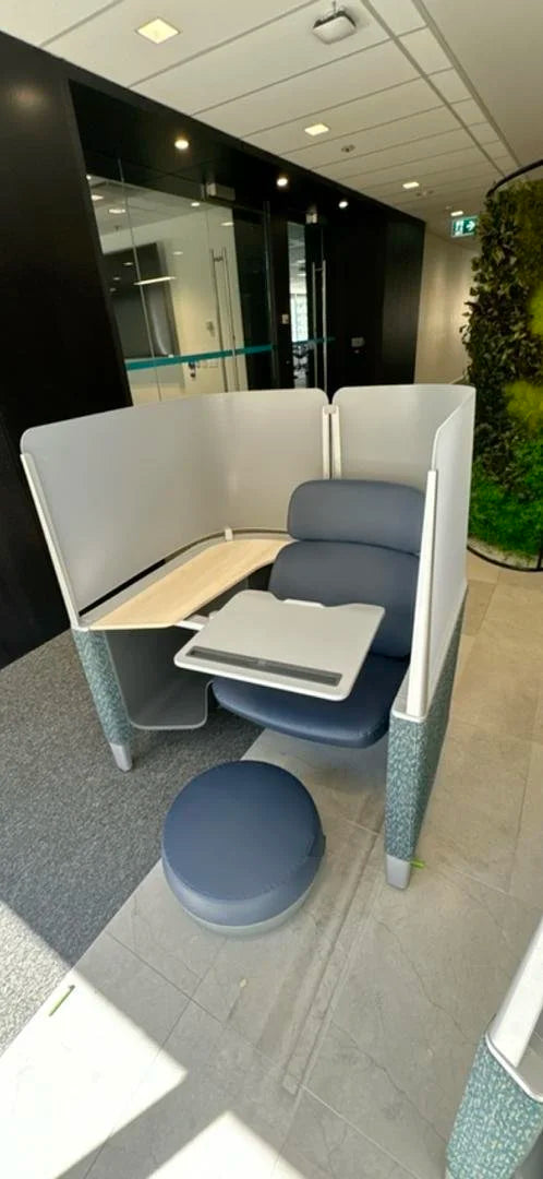 Tablet Chair Booth w/Foot Stool