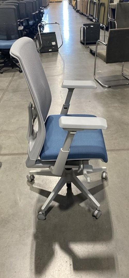 Haworth Very Task Chair