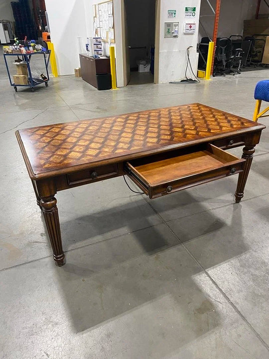 Hooker Furniture Seven Seas Computer/Writing Desk w/Electrical