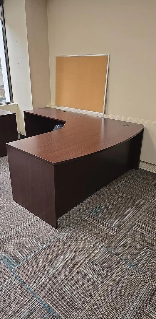 LH Bow Front L-Shape Desk w/BBF Ped