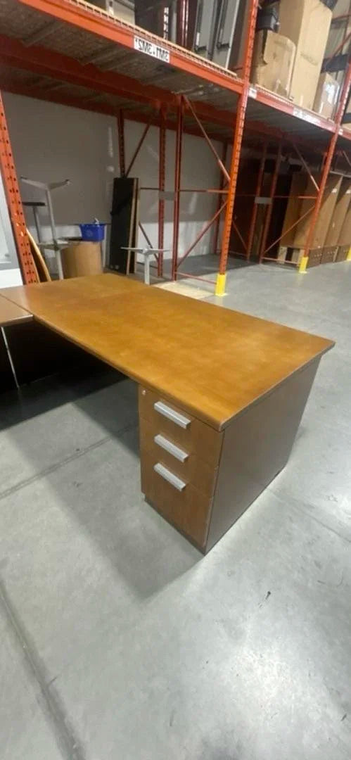 LH L-Shape Desk w/BBF and FF Ped