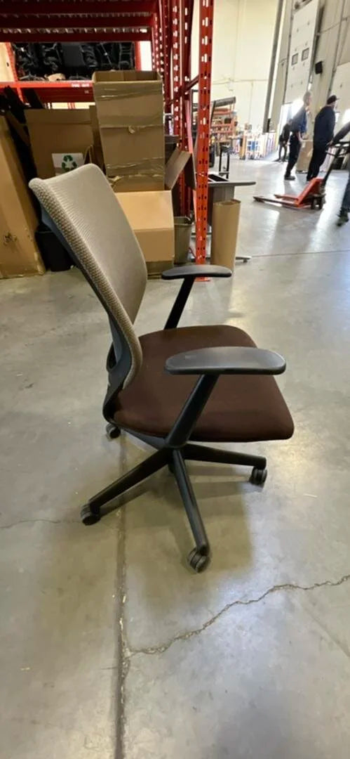 Keilhauer Simple Meeting Chair