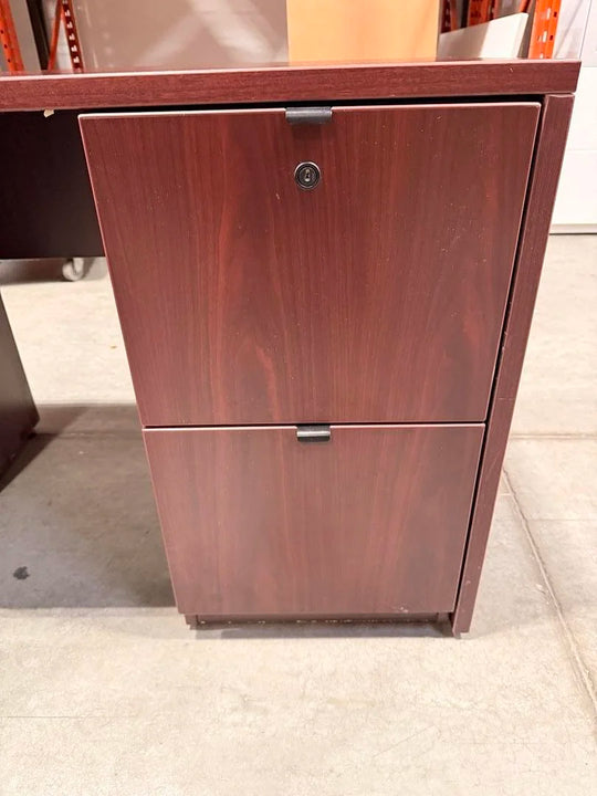 3 Piece L-Shape Desk w/FF Ped (Scratch on Surface)