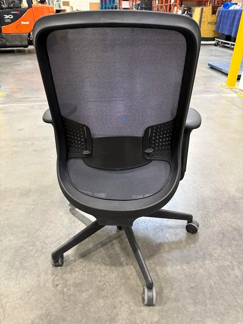 Teknion Projek Task Chair w/Leather Seat  (Leather Cracking)