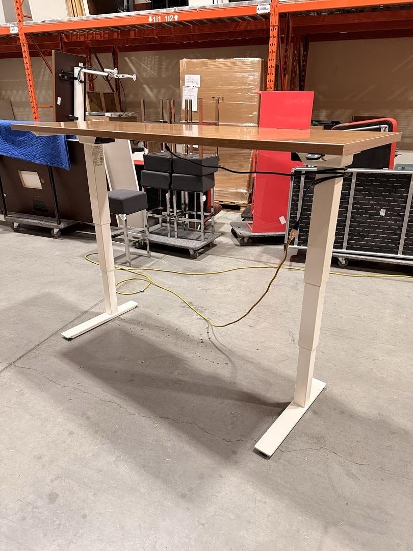6' Haworth Electronic Sit Stand Desk w/Cut Out