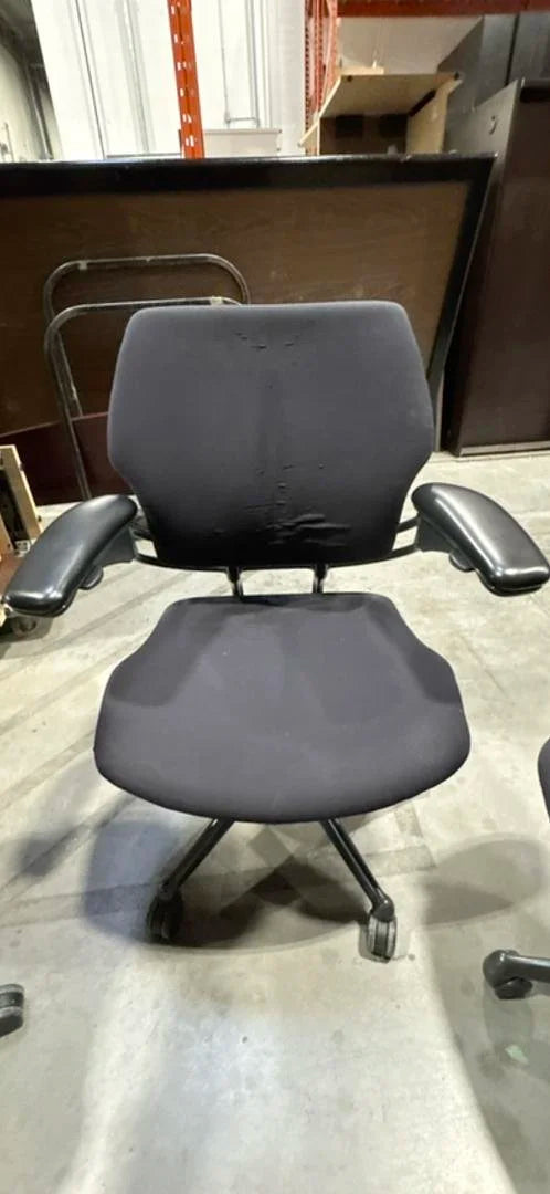 Humanscale Freedom Task Chair w/Arm Swivel (Various Cosmetic Deficiencies)