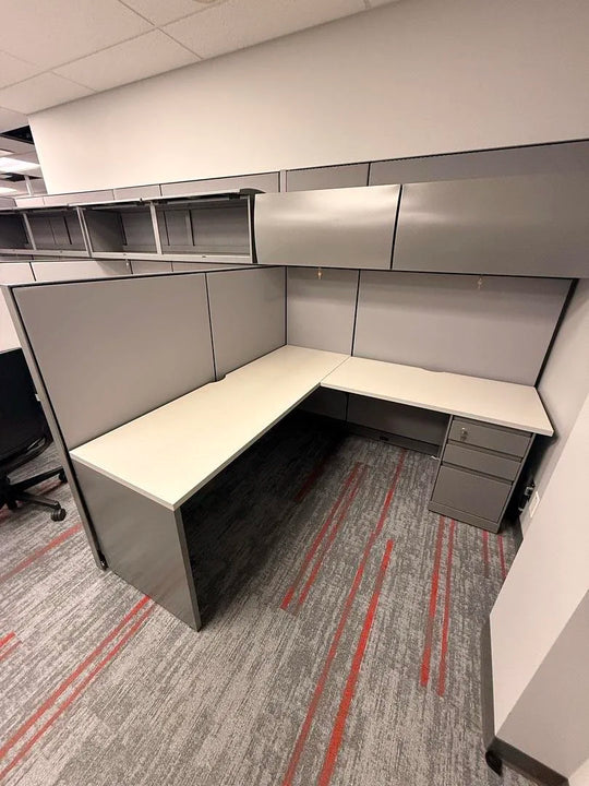6' x 6' Steelcase L-Shape Workstation w/Overheads and BBF Ped