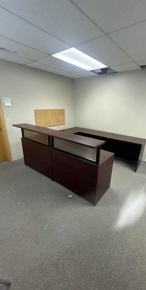 RH U-Shape Reception Desk w/BBF Ped