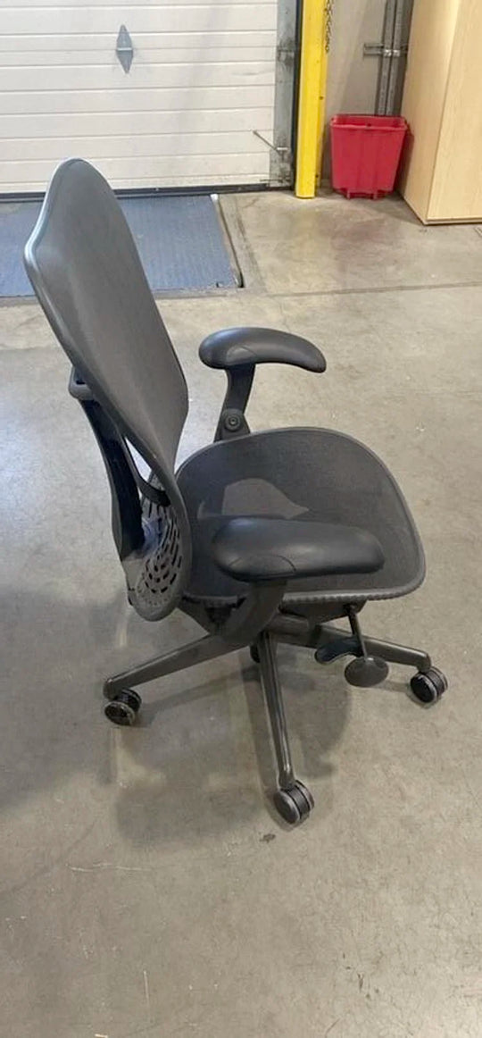 Herman Miller Mirra Meeting Chair