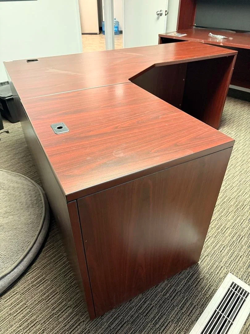 LH L-Shape Desk w/BF Ped