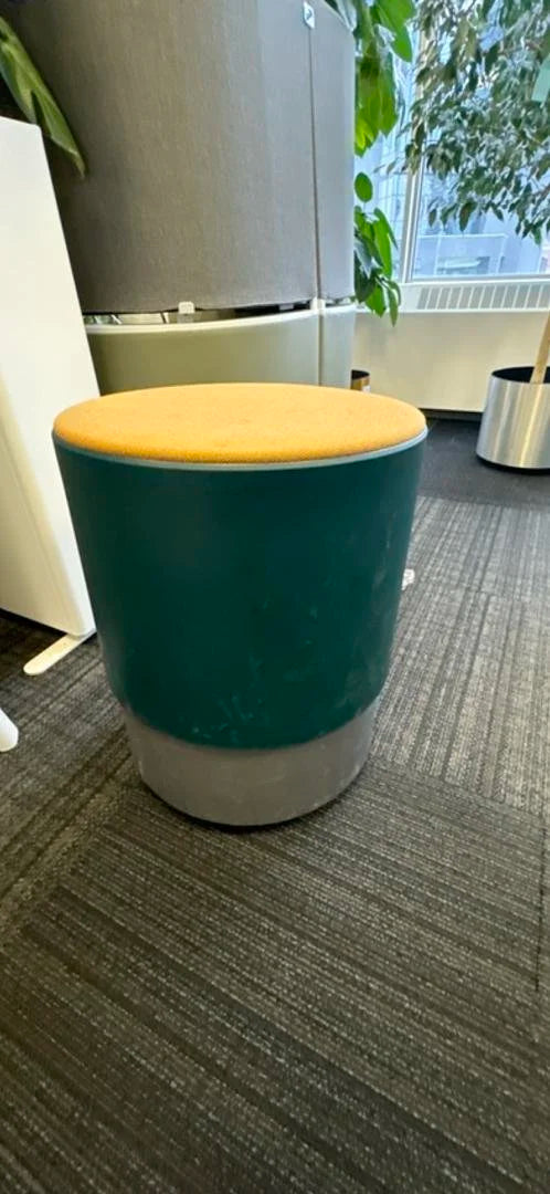 Steelcase Wobble Guest Stool
