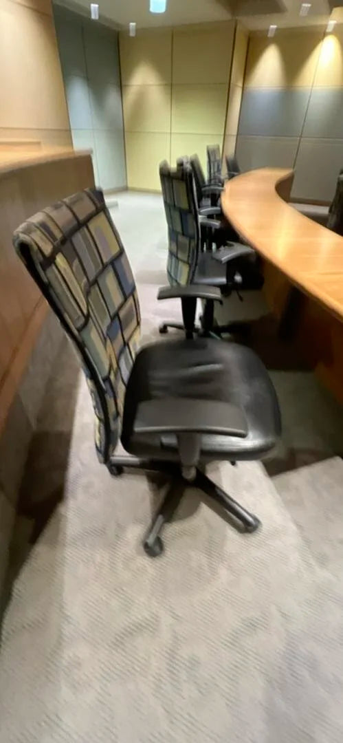 Steelcase Turnstone Fabric Meeting Chair w/Leather Seat