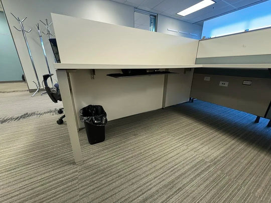 7' x 7' Herman Miller Workstation w/Glass, Stationary Tray & BF Ped