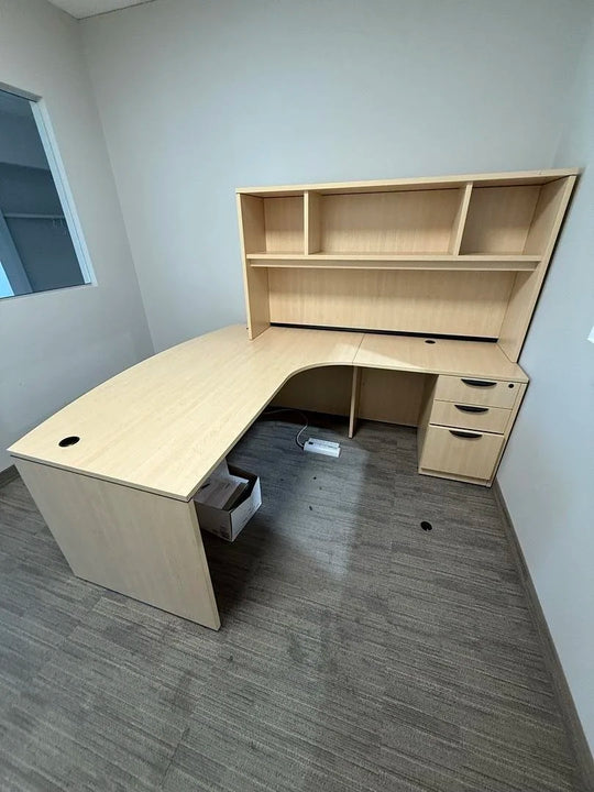 RH Bow Front L-Shape Desk w/Hutch and BBF Ped