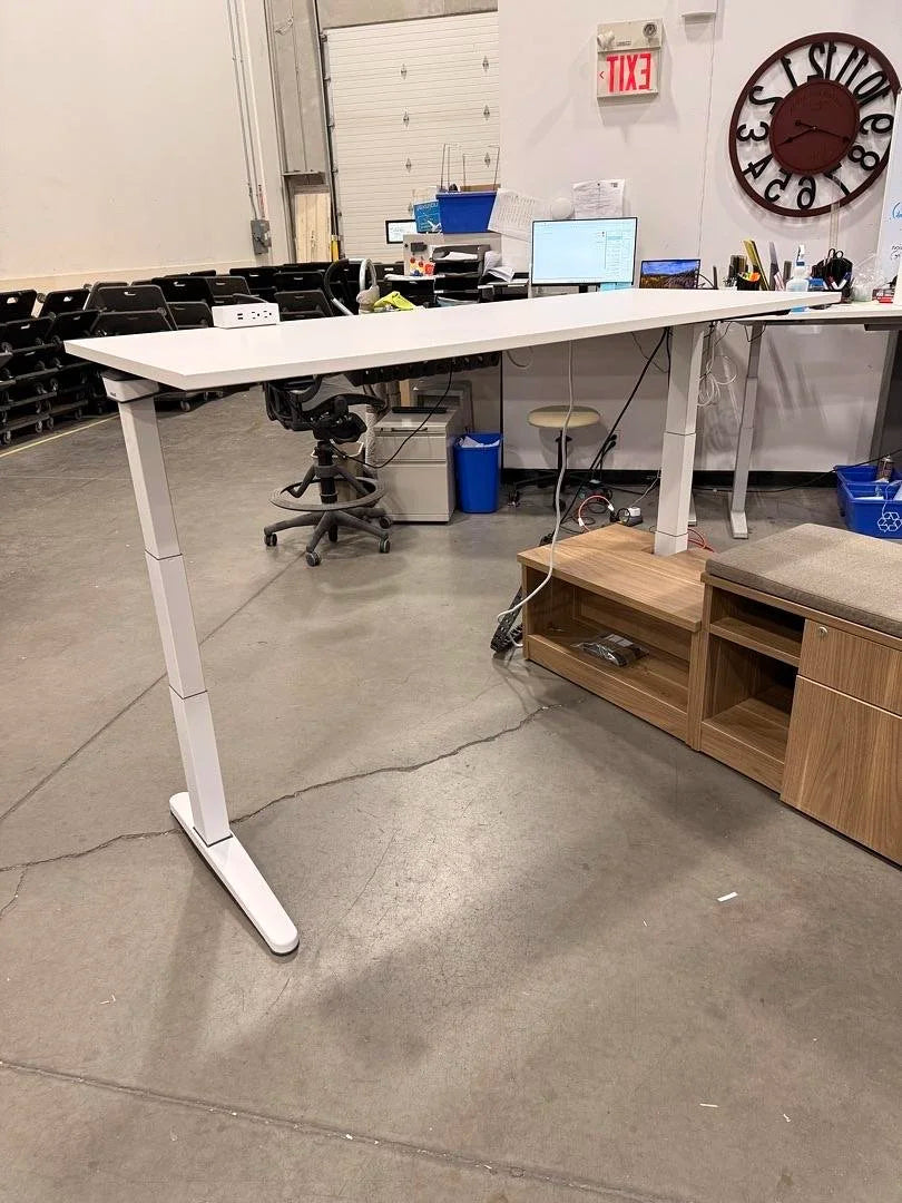 Steelcase RH L-Shape Electronic Sit Stand Desk w/Storage