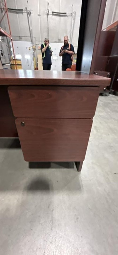 RH L-Shape Desk w/Hutch, BF Ped