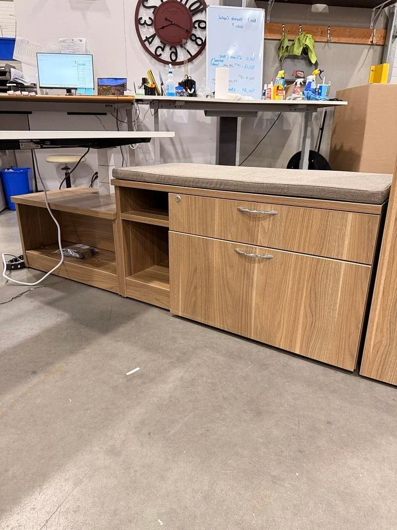 Steelcase RH L-Shape Electronic Sit Stand Desk w/Storage