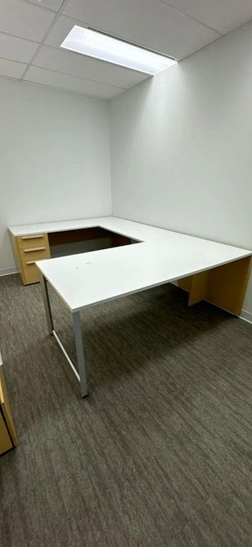 LH U-Shape Desk w/BBF Ped