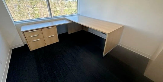 Teknion LH L-Shape Electronic Sit Stand Desk w/FF, BBF Ped