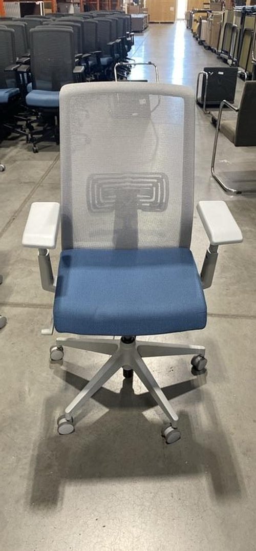 Haworth Very Task Chair