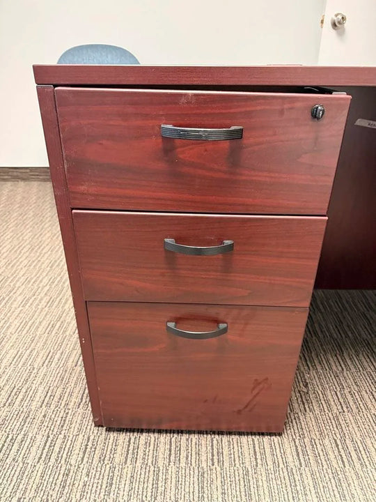 LH L-Shape Desk w/2 BBF Peds